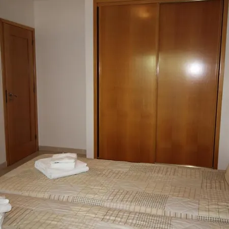 T1 Da Rocha/varandas Do Sol 3 Apartamento *