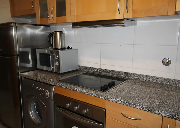 T1 Da Rocha/varandas Do Sol 3 *